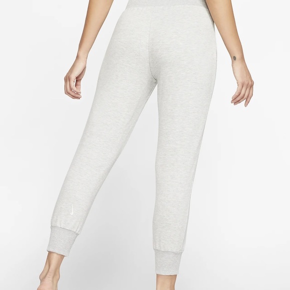 Nike Flow Yoga Pants